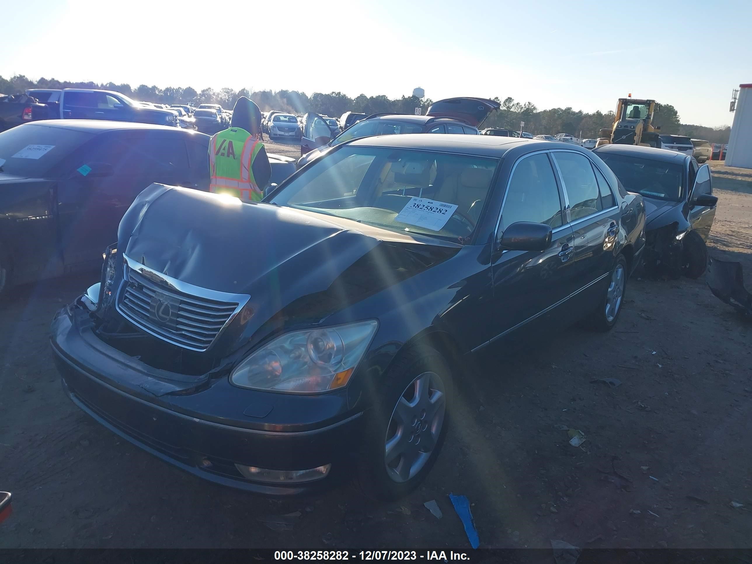 Photo 1 VIN: JTHBN36F655001816 - LEXUS LS 