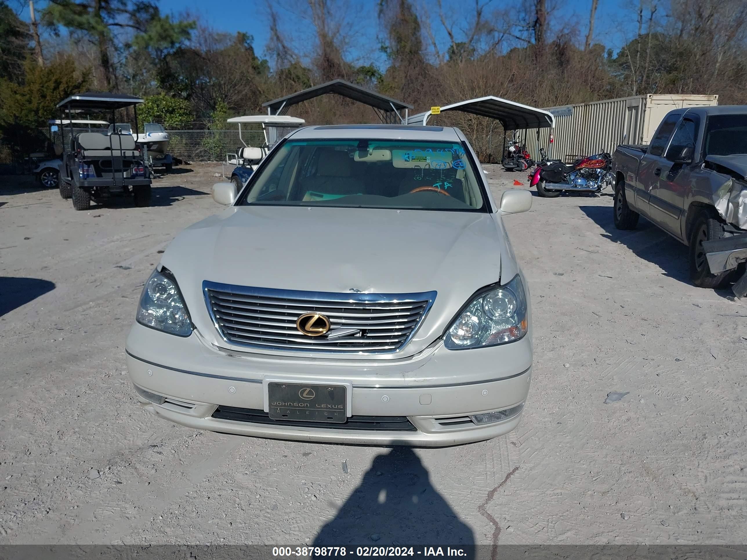 Photo 5 VIN: JTHBN36F740139165 - LEXUS LS 