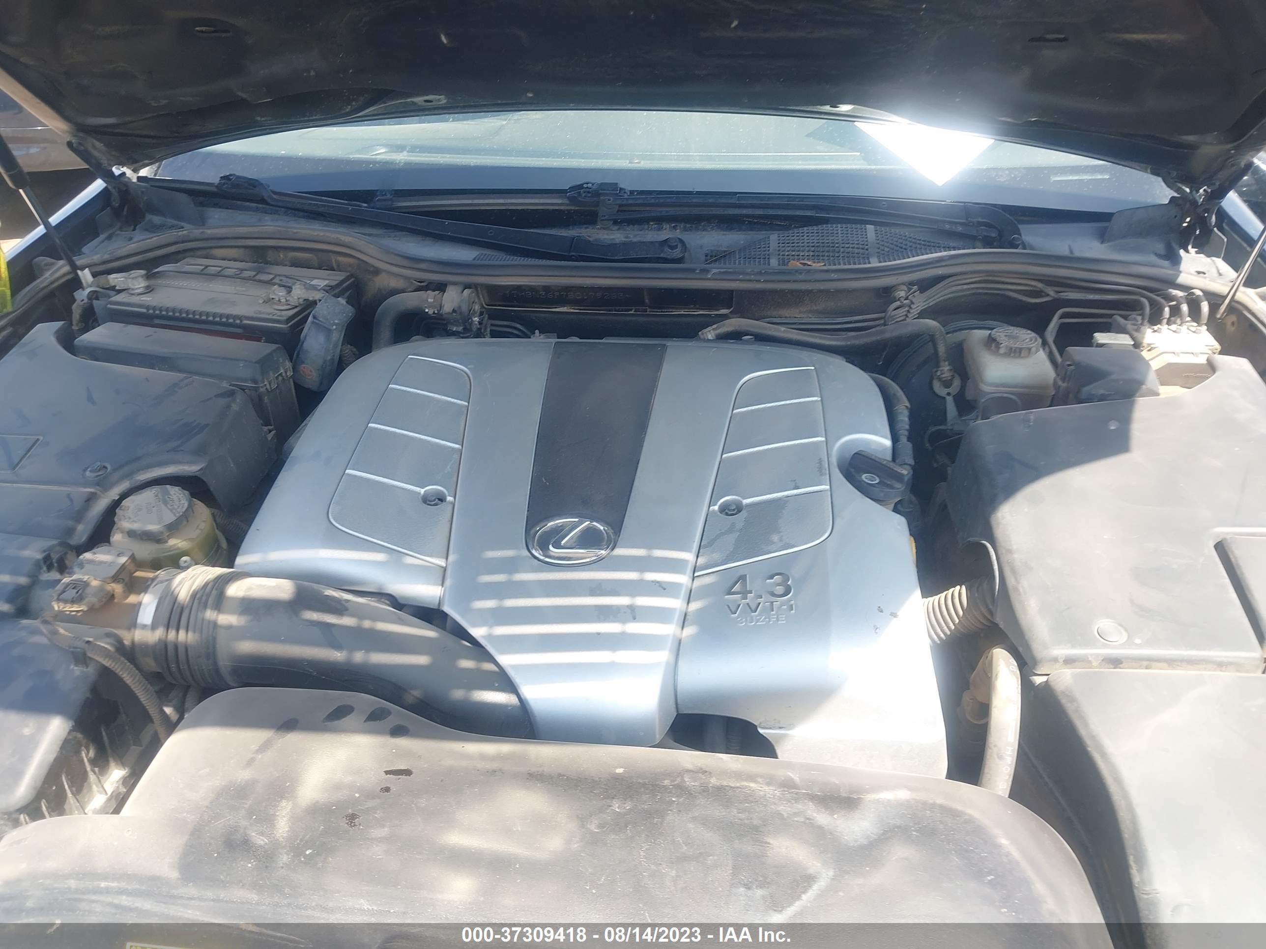 Photo 9 VIN: JTHBN36F750179263 - LEXUS LS 