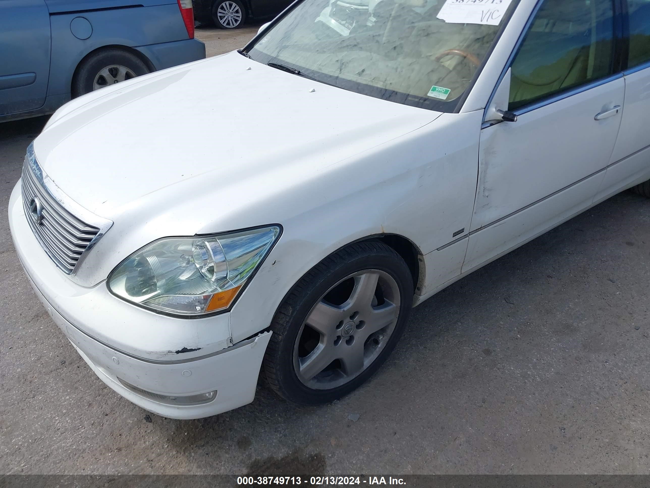 Photo 12 VIN: JTHBN36F750179859 - LEXUS LS 