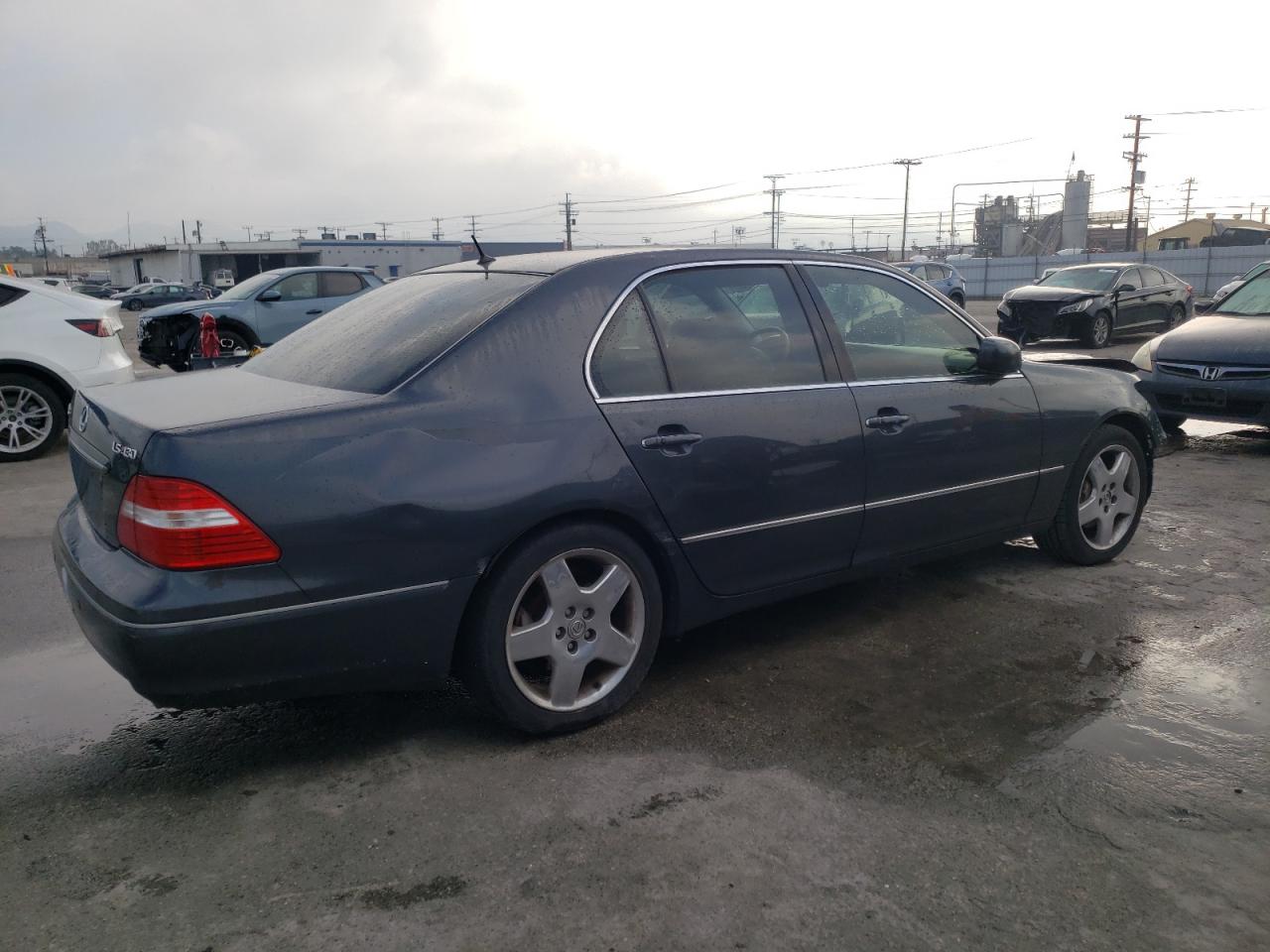 Photo 2 VIN: JTHBN36F765046894 - LEXUS LS 