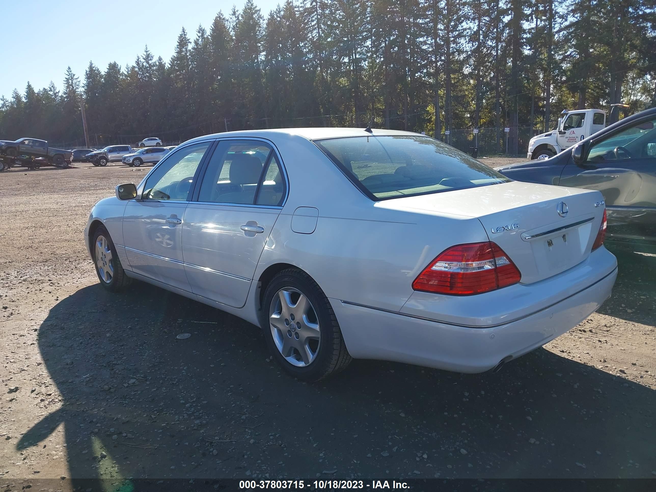 Photo 2 VIN: JTHBN36F840132855 - LEXUS LS 