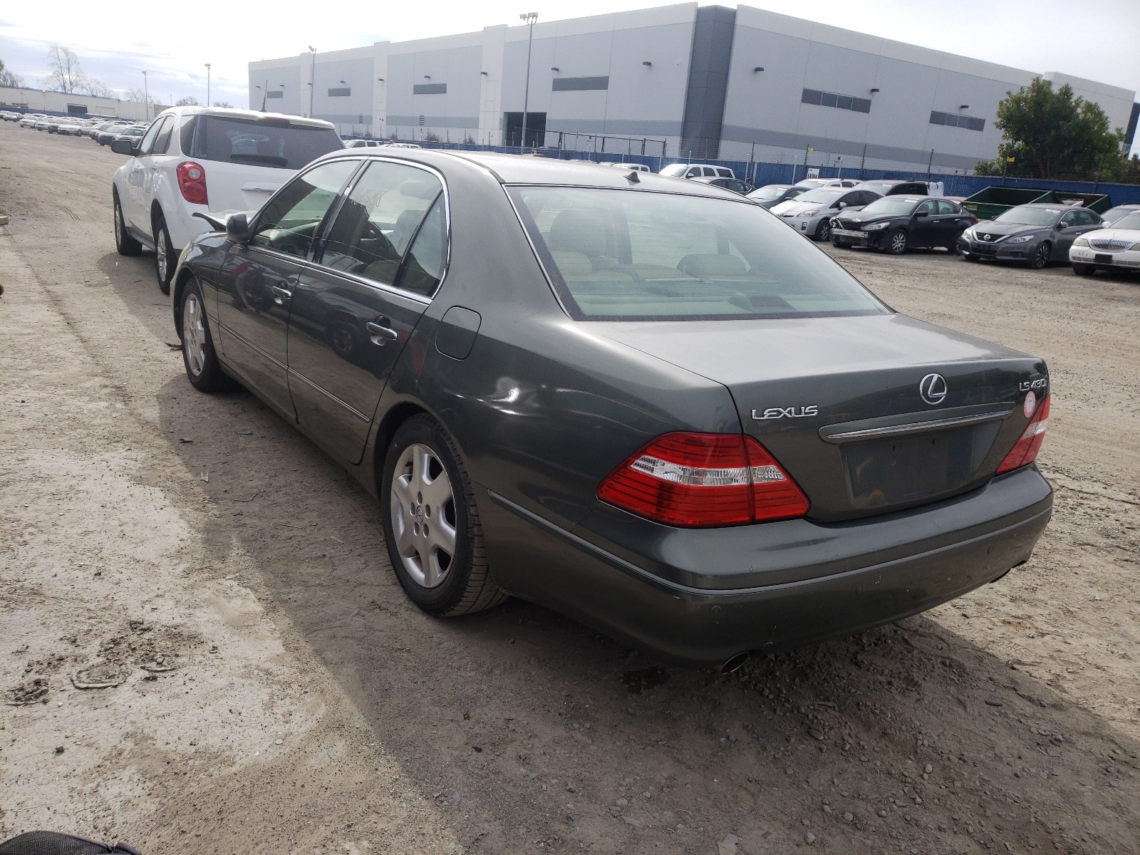 Photo 2 VIN: JTHBN36F840138252 - LEXUS LS 430 