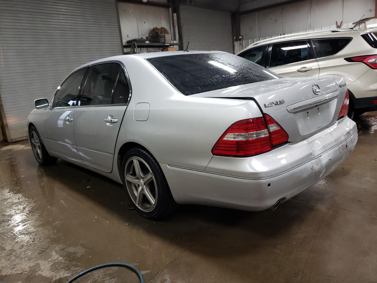 Photo 1 VIN: JTHBN36F840143516 - LEXUS LS 