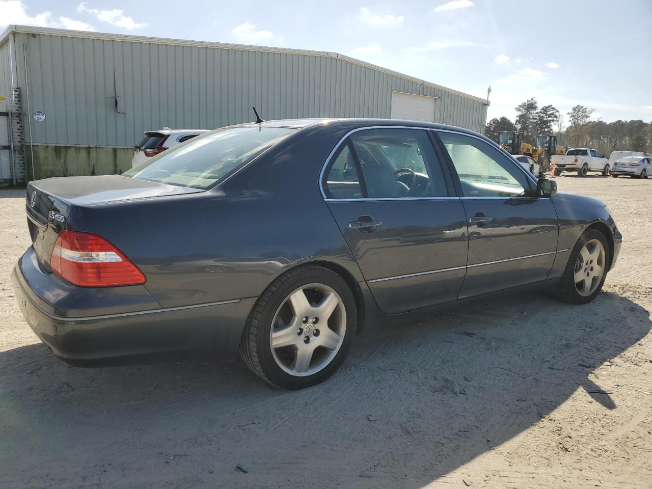 Photo 2 VIN: JTHBN36F855012980 - LEXUS LS 