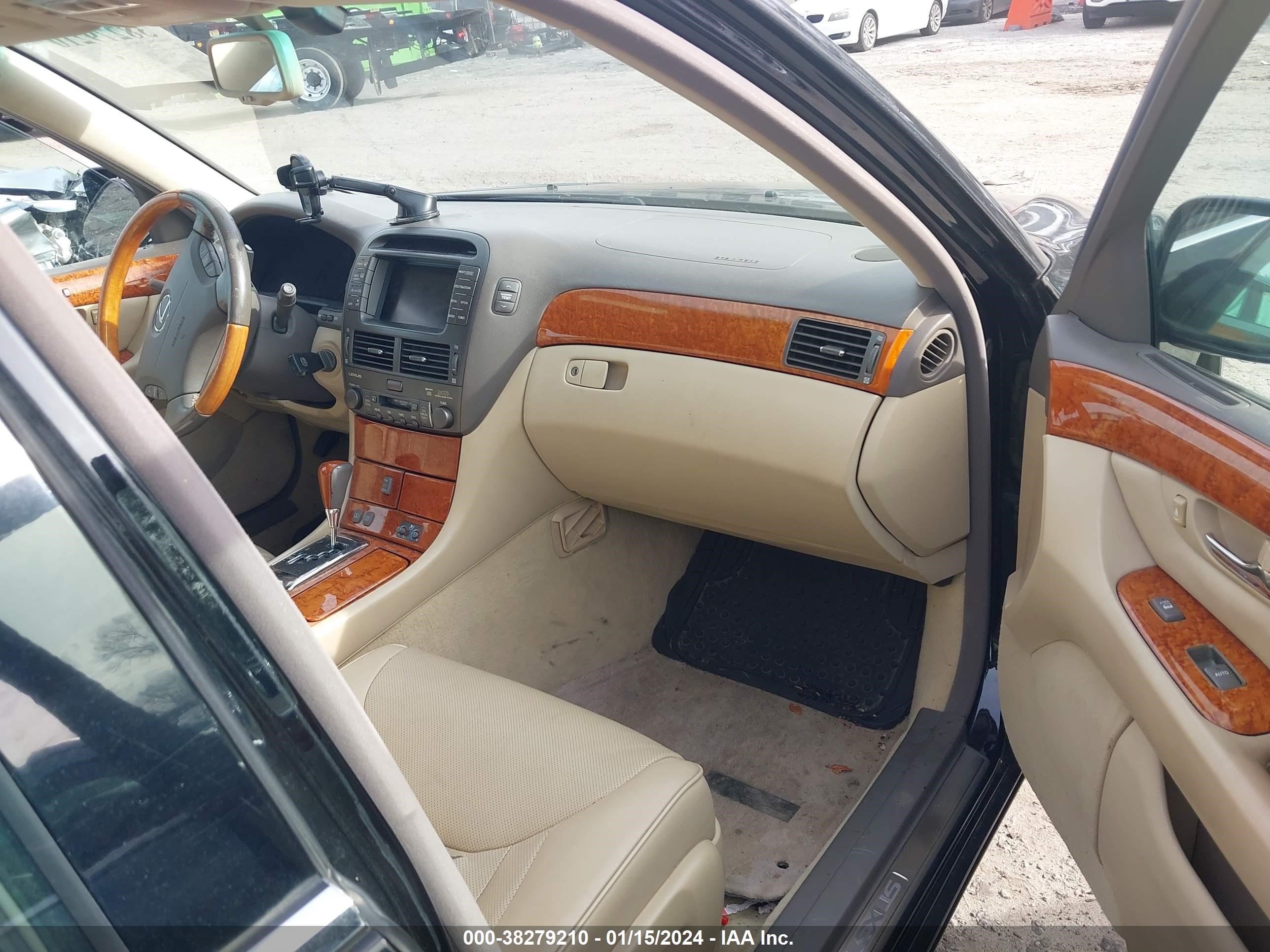 Photo 4 VIN: JTHBN36F865053126 - LEXUS LS 