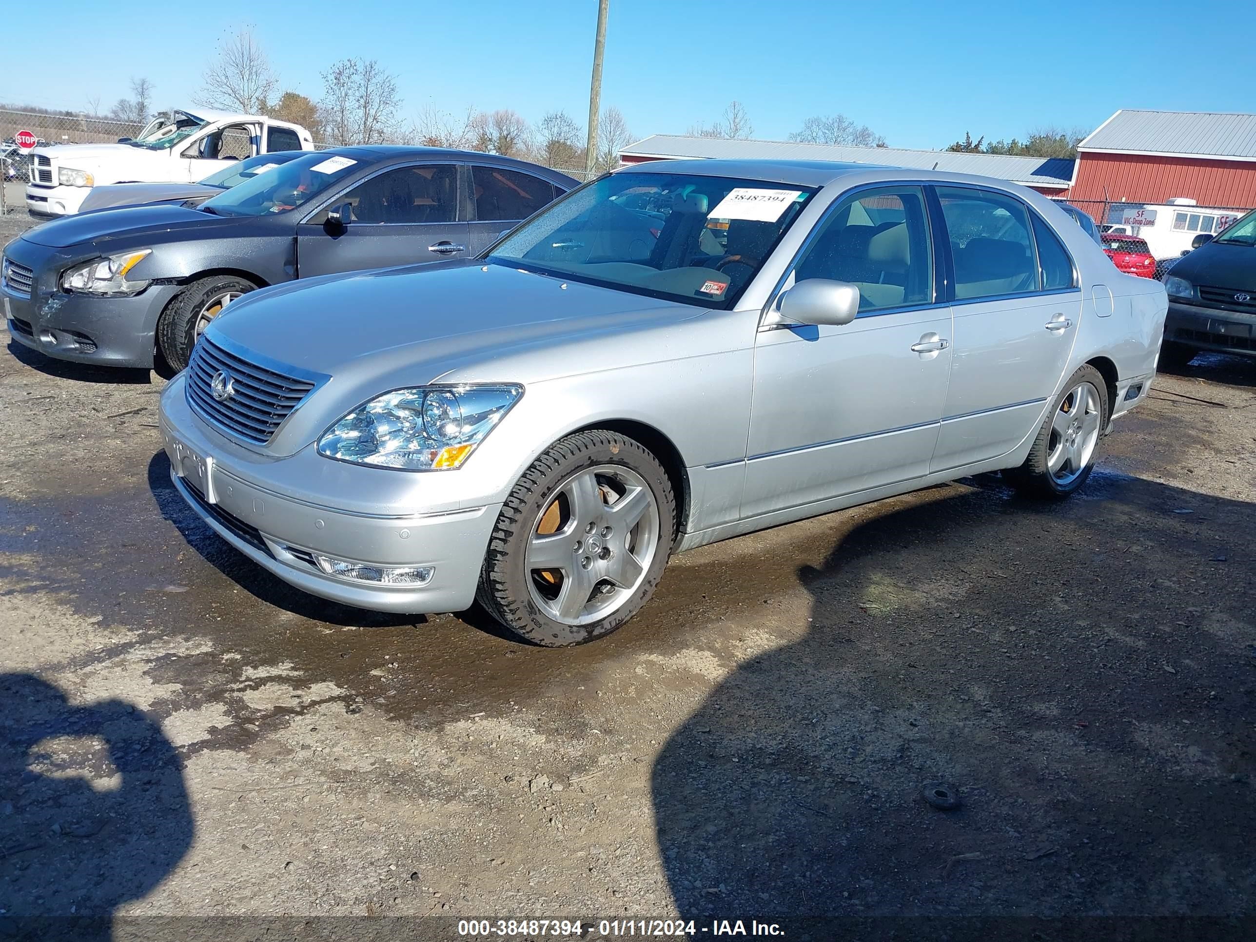 Photo 1 VIN: JTHBN36F865053613 - LEXUS LS 