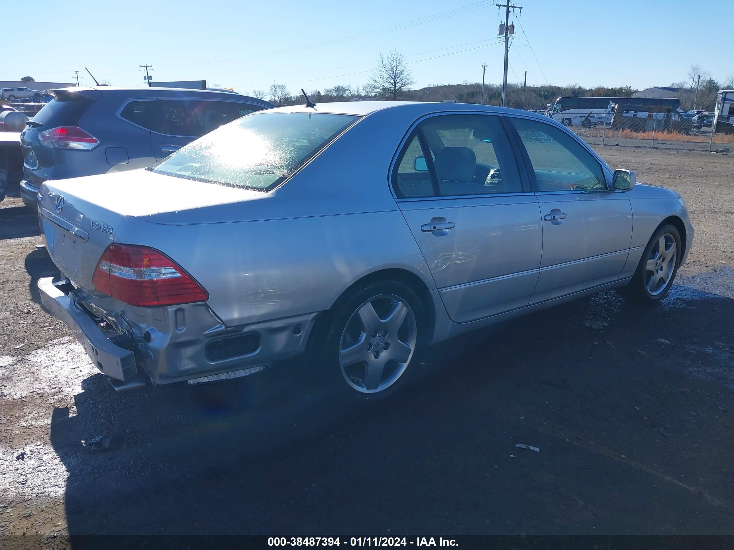 Photo 3 VIN: JTHBN36F865053613 - LEXUS LS 