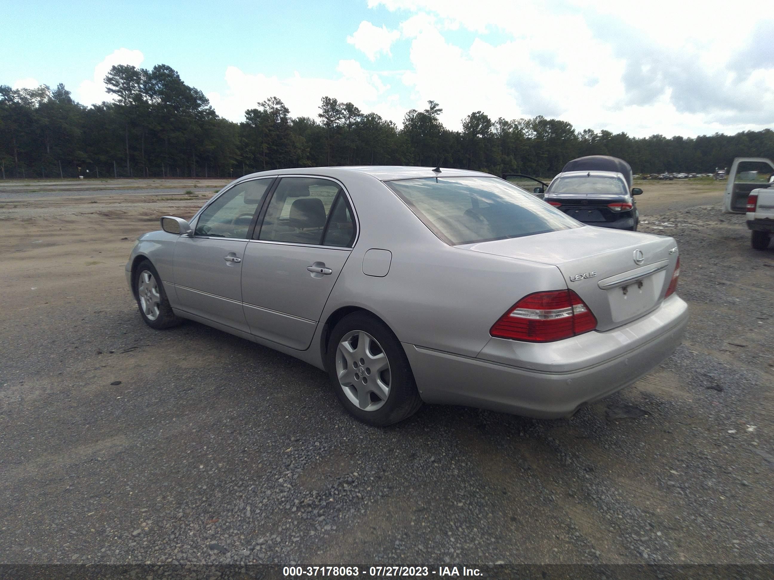 Photo 3 VIN: JTHBN36F940150023 - LEXUS LS 