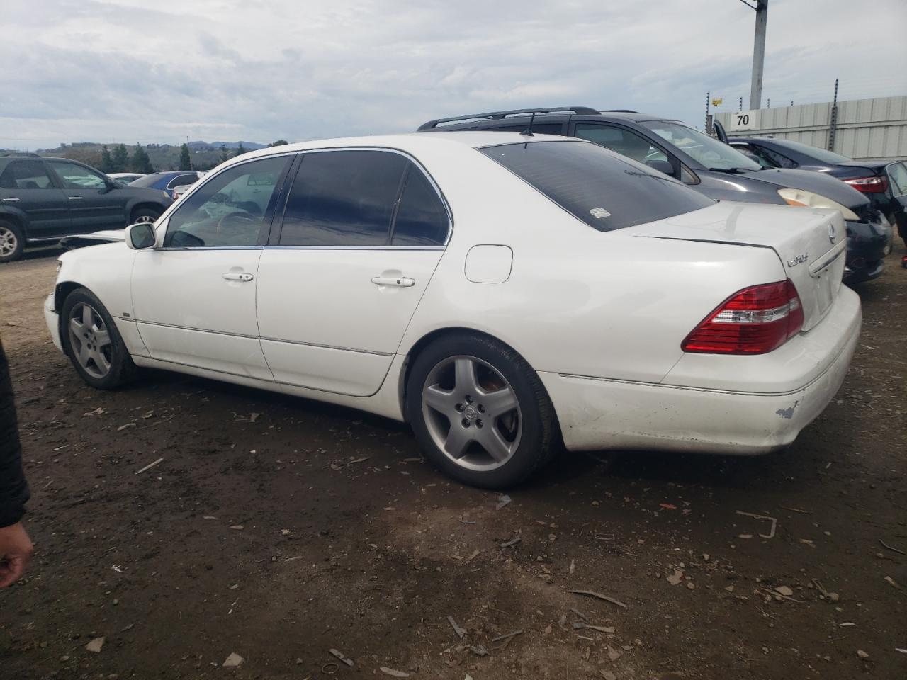 Photo 1 VIN: JTHBN36FX40145218 - LEXUS LS 