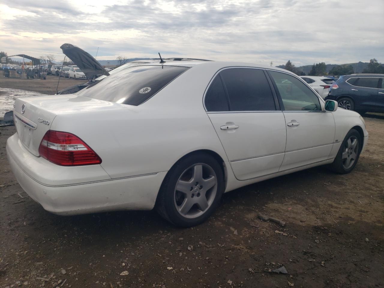 Photo 2 VIN: JTHBN36FX40145218 - LEXUS LS 