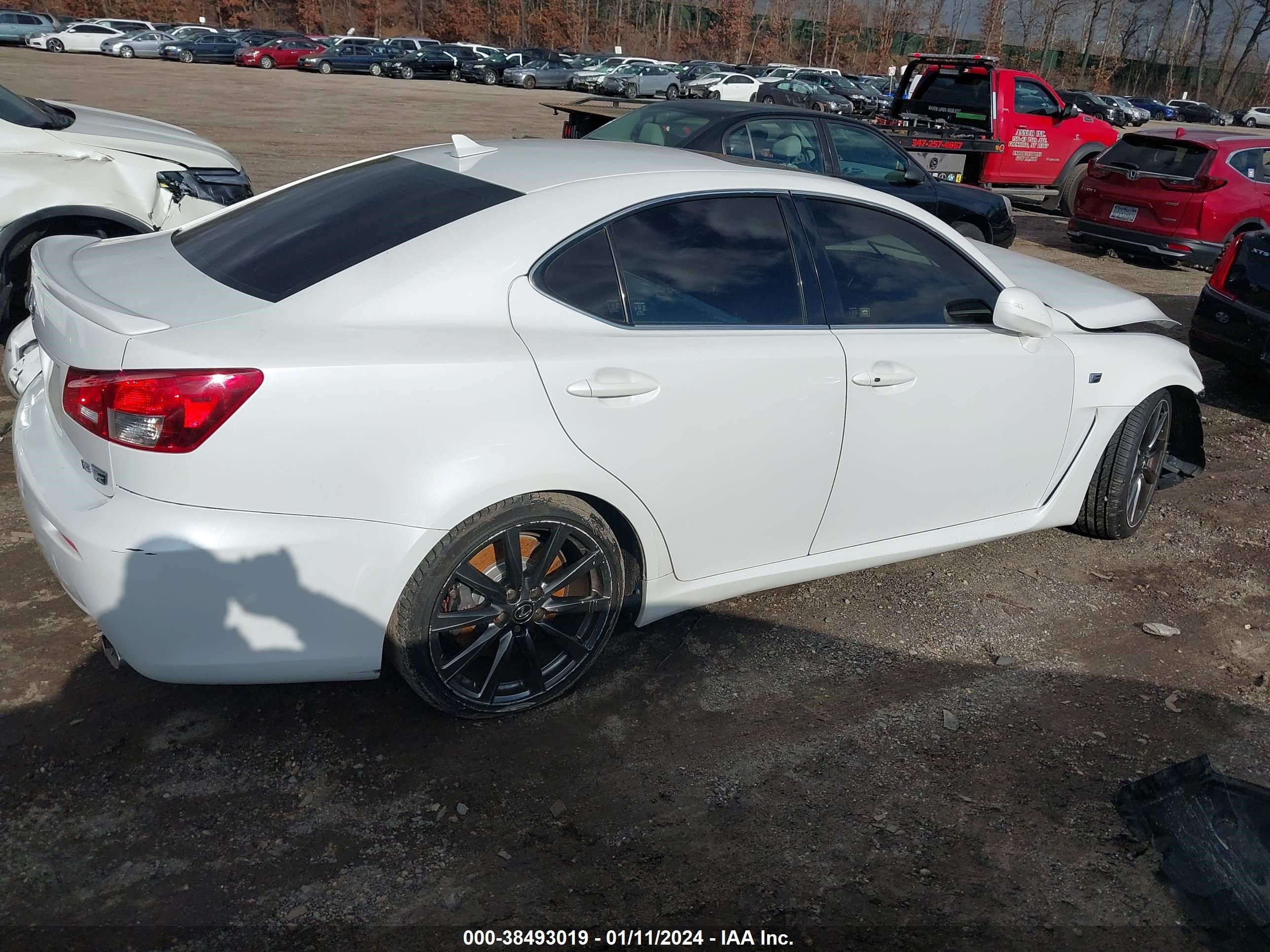 Photo 3 VIN: JTHBP262685001482 - LEXUS IS F 