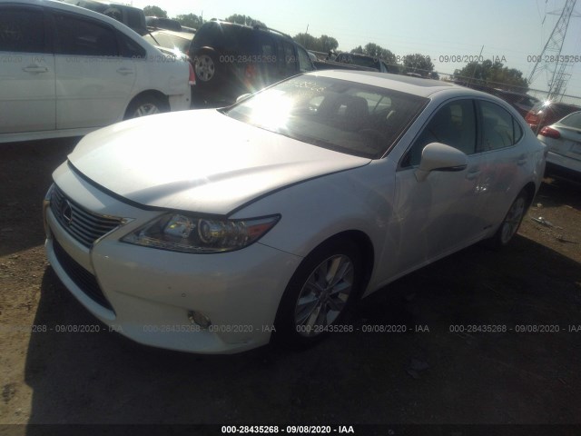 Photo 1 VIN: JTHBW1GG0D2024789 - LEXUS ES 300H 