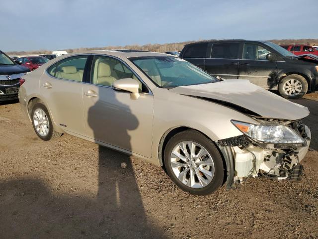 Photo 3 VIN: JTHBW1GG0E2068650 - LEXUS ES 300H 