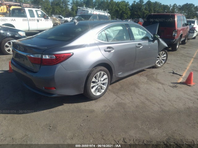 Photo 3 VIN: JTHBW1GG0E2073539 - LEXUS ES 300H 