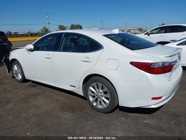 Photo 2 VIN: JTHBW1GG0F2083862 - LEXUS ES 