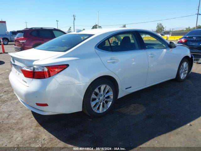 Photo 3 VIN: JTHBW1GG0F2083862 - LEXUS ES 