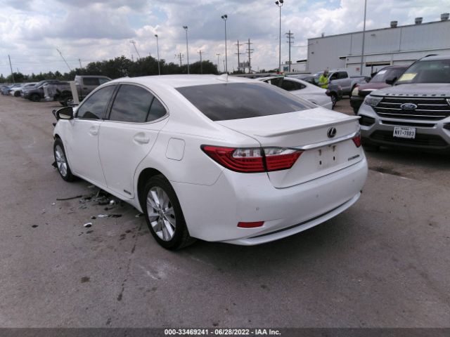 Photo 2 VIN: JTHBW1GG0F2093498 - LEXUS ES 300H 