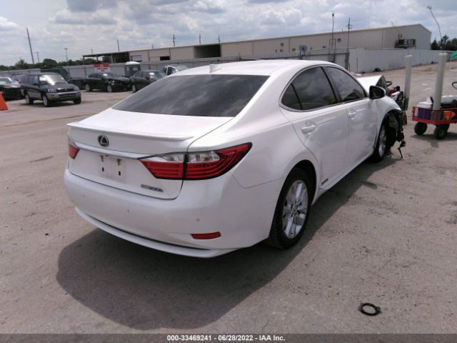 Photo 3 VIN: JTHBW1GG0F2093498 - LEXUS ES 300H 