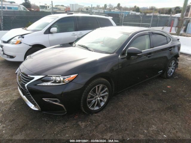 Photo 1 VIN: JTHBW1GG0H2136305 - LEXUS ES 300H 