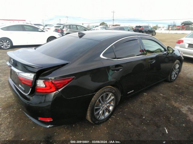 Photo 3 VIN: JTHBW1GG0H2136305 - LEXUS ES 300H 