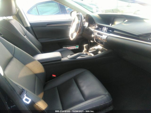 Photo 4 VIN: JTHBW1GG0H2153282 - LEXUS ES 300H 