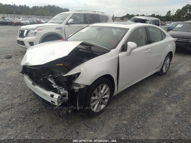 Photo 1 VIN: JTHBW1GG1D2010187 - LEXUS ES 300H 