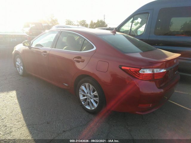 Photo 2 VIN: JTHBW1GG1E2055115 - LEXUS ES 300H 