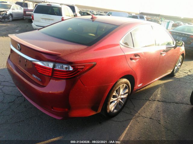 Photo 3 VIN: JTHBW1GG1E2055115 - LEXUS ES 300H 