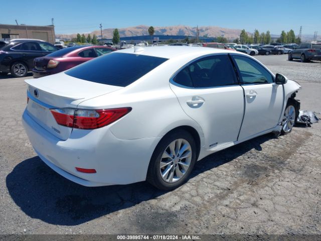 Photo 3 VIN: JTHBW1GG1F2095065 - LEXUS ES 