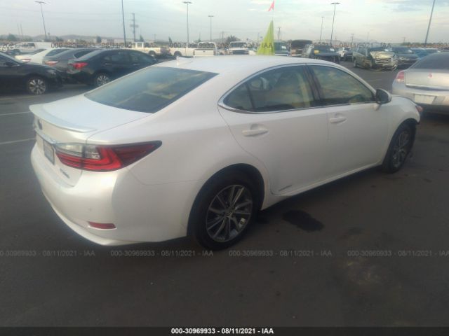 Photo 3 VIN: JTHBW1GG1H2144932 - LEXUS ES 