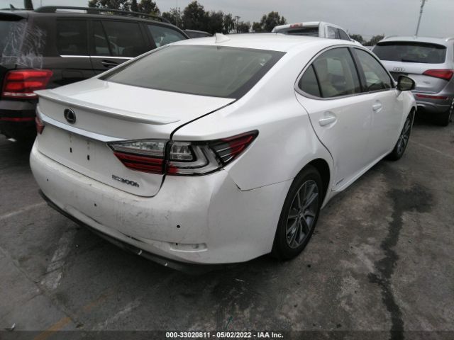 Photo 3 VIN: JTHBW1GG1H2149726 - LEXUS ES 