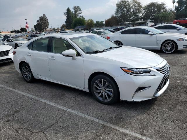 Photo 3 VIN: JTHBW1GG1J2191626 - LEXUS ES 300H 