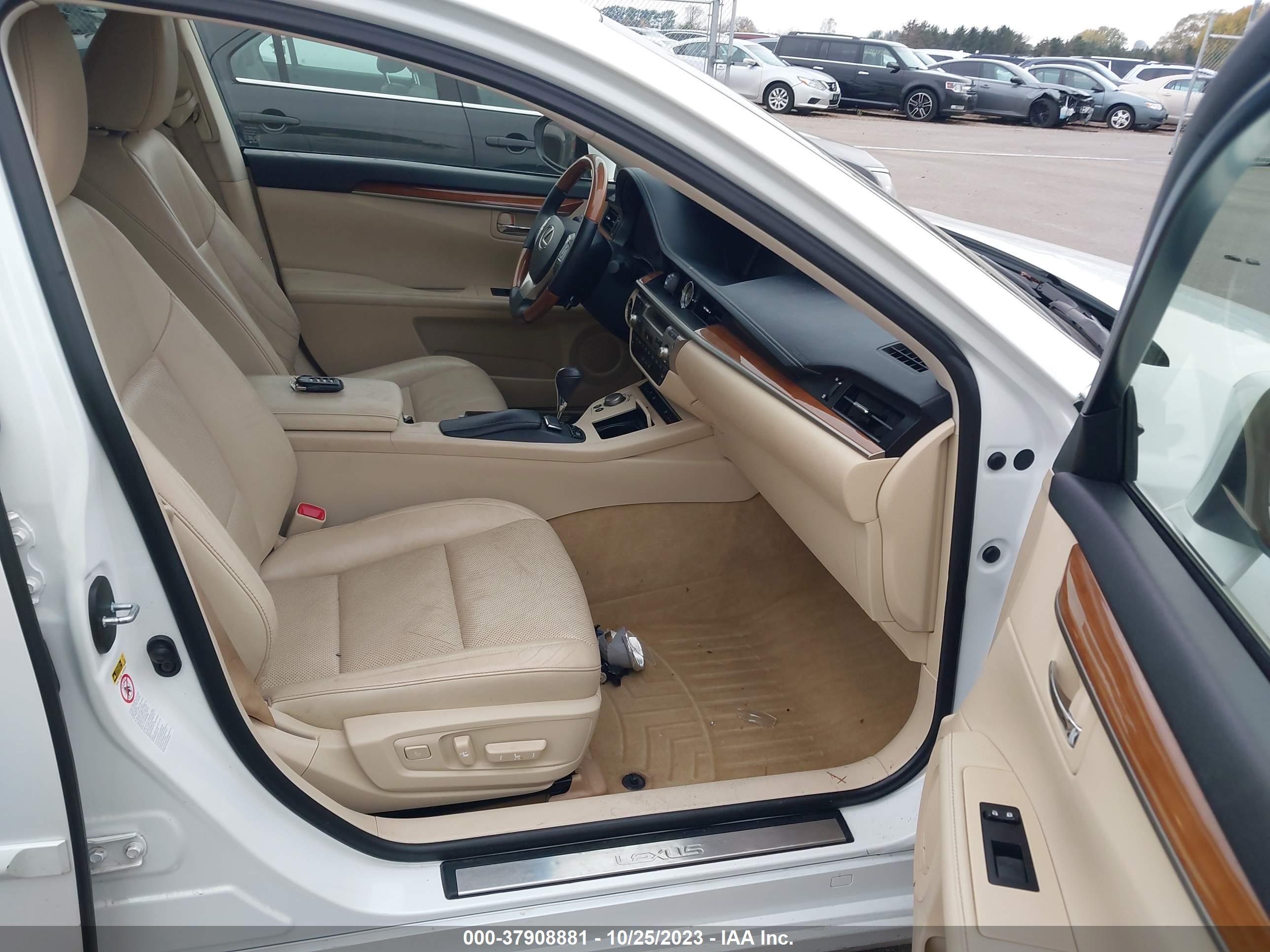 Photo 4 VIN: JTHBW1GG2D2028181 - LEXUS ES 