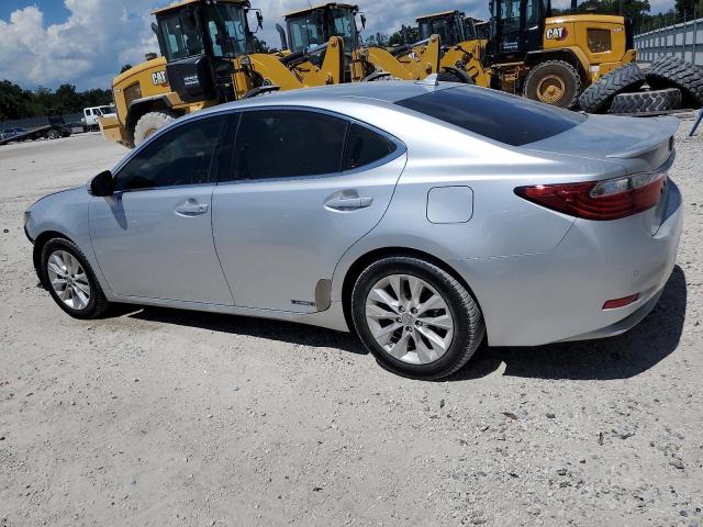 Photo 1 VIN: JTHBW1GG2D2036765 - LEXUS ES 300H 