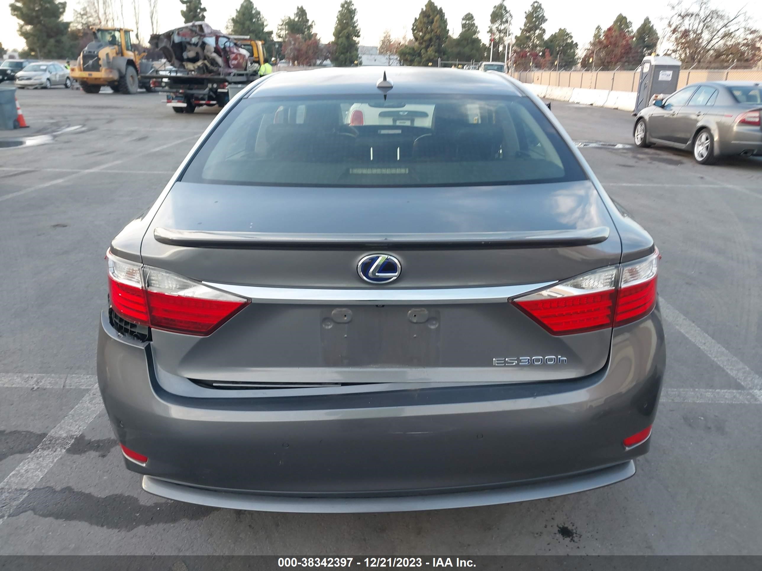 Photo 16 VIN: JTHBW1GG2D2037592 - LEXUS ES 