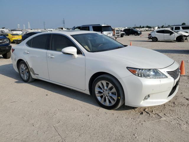 Photo 3 VIN: JTHBW1GG2E2073400 - LEXUS ES 300H 