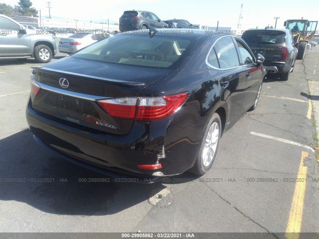 Photo 3 VIN: JTHBW1GG2F2087279 - LEXUS ES 300H 