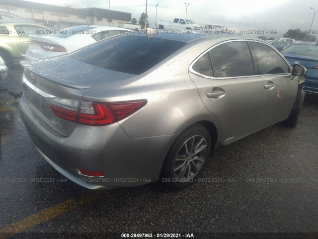 Photo 3 VIN: JTHBW1GG2J2174687 - LEXUS ES 