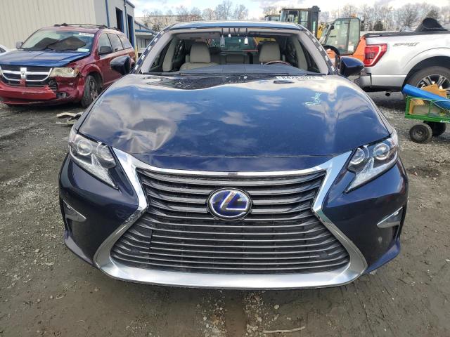 Photo 4 VIN: JTHBW1GG2J2185060 - LEXUS ES 300H 