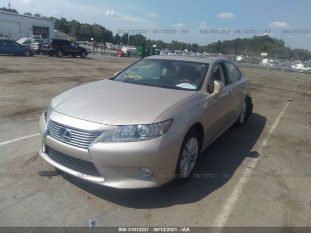 Photo 1 VIN: JTHBW1GG3D2021661 - LEXUS ES 300H 