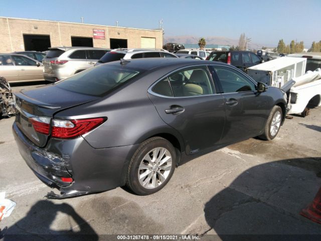 Photo 3 VIN: JTHBW1GG3D2028142 - LEXUS ES 300H 