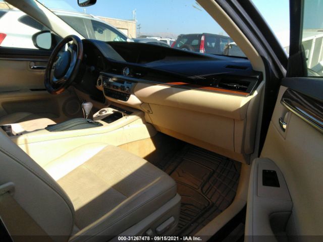 Photo 4 VIN: JTHBW1GG3D2028142 - LEXUS ES 300H 