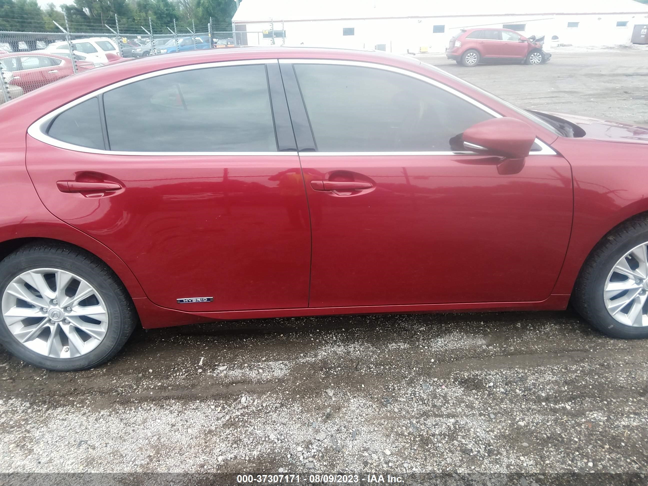 Photo 12 VIN: JTHBW1GG3D2028996 - LEXUS ES 300H 