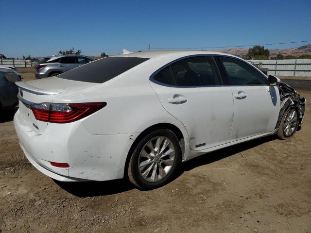 Photo 2 VIN: JTHBW1GG3D2036659 - LEXUS ES 300H 