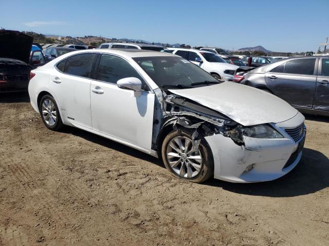 Photo 3 VIN: JTHBW1GG3D2036659 - LEXUS ES 300H 