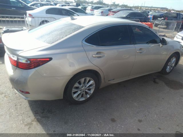 Photo 3 VIN: JTHBW1GG3E2042849 - LEXUS ES 300H 