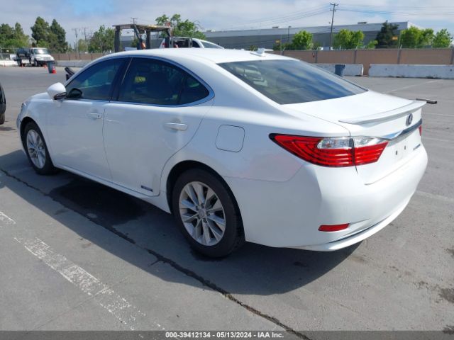 Photo 2 VIN: JTHBW1GG3E2046254 - LEXUS ES 300H 