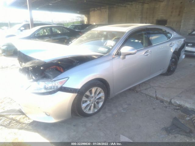 Photo 1 VIN: JTHBW1GG3E2052748 - LEXUS ES 300H 