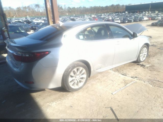 Photo 3 VIN: JTHBW1GG3E2052748 - LEXUS ES 300H 